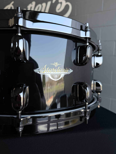 TAMA Starclassic Maple 6.5x14 Snare Drum in Piano Black Gloss Lacquer w/ Black Nickel Hardware