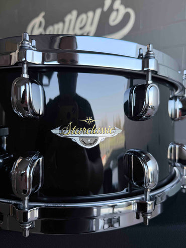 TAMA Starclassic Maple 6.5x14 Snare Drum in Piano Black Gloss Lacquer w/ Chrome Hardware