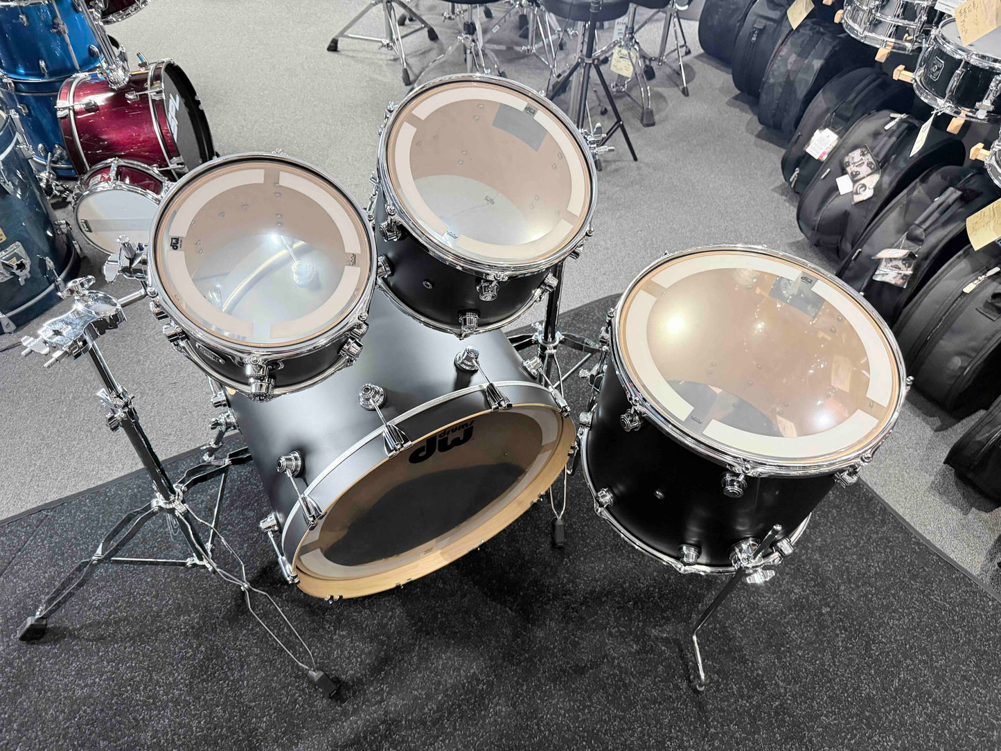 ~RARE~ DW Performance Series 5-Piece 10/12/16/22 Drum Kit Set in Satin Black Lacquer w/ Matching 6.5x14 Snare Drum