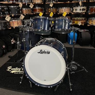 Ludwig Classic Oak Studio 4-Piece 10/12/16/22 Drum Kit Set in Blue Burst Satin Stain