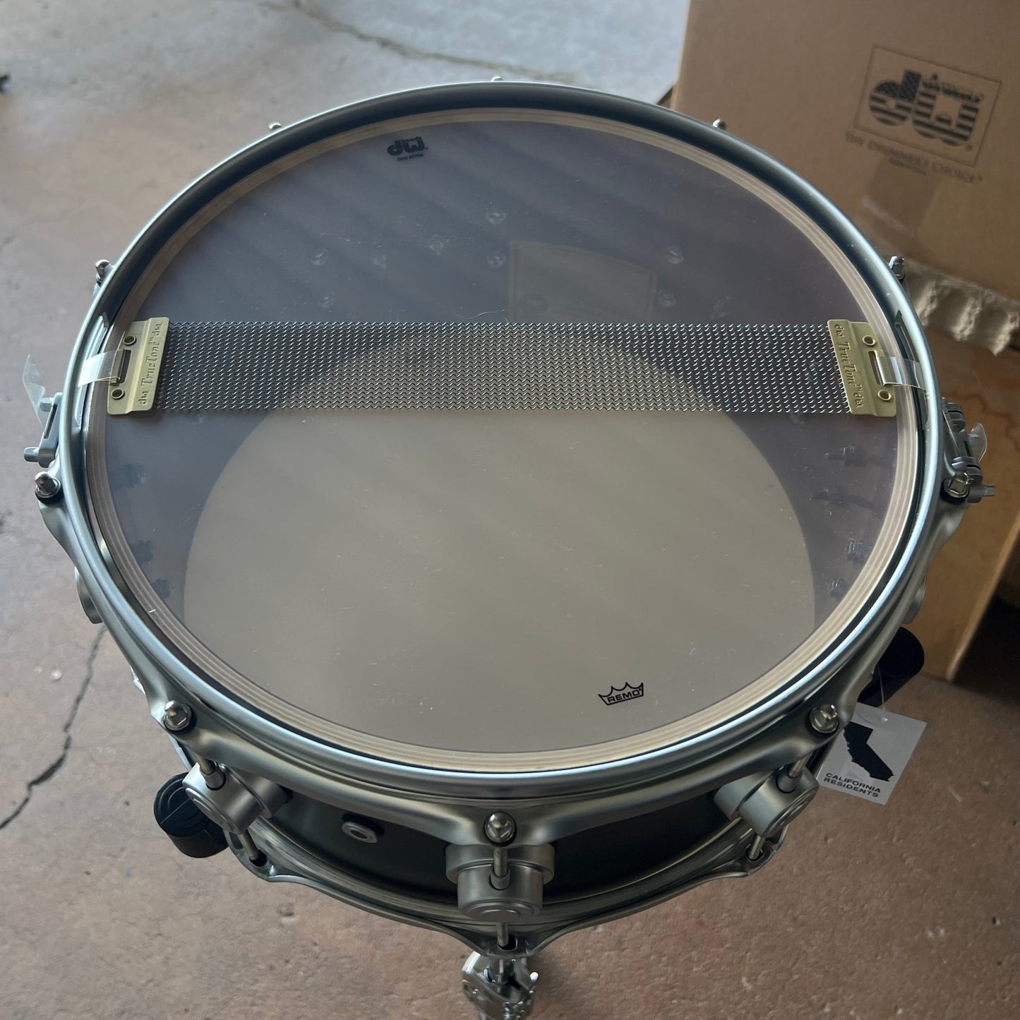 DW Collector's Series 6.5x14" Maple/Mahogany Snare Drum in Ultra Dark Ebony Satin Oil w/ Satin Chrome Hardware