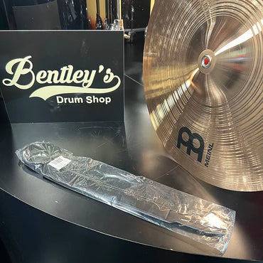 Par de platillos de marcha Meinl MA-BZ-18M de bronce de 18" de tamaño mediano con almohadillas y correas