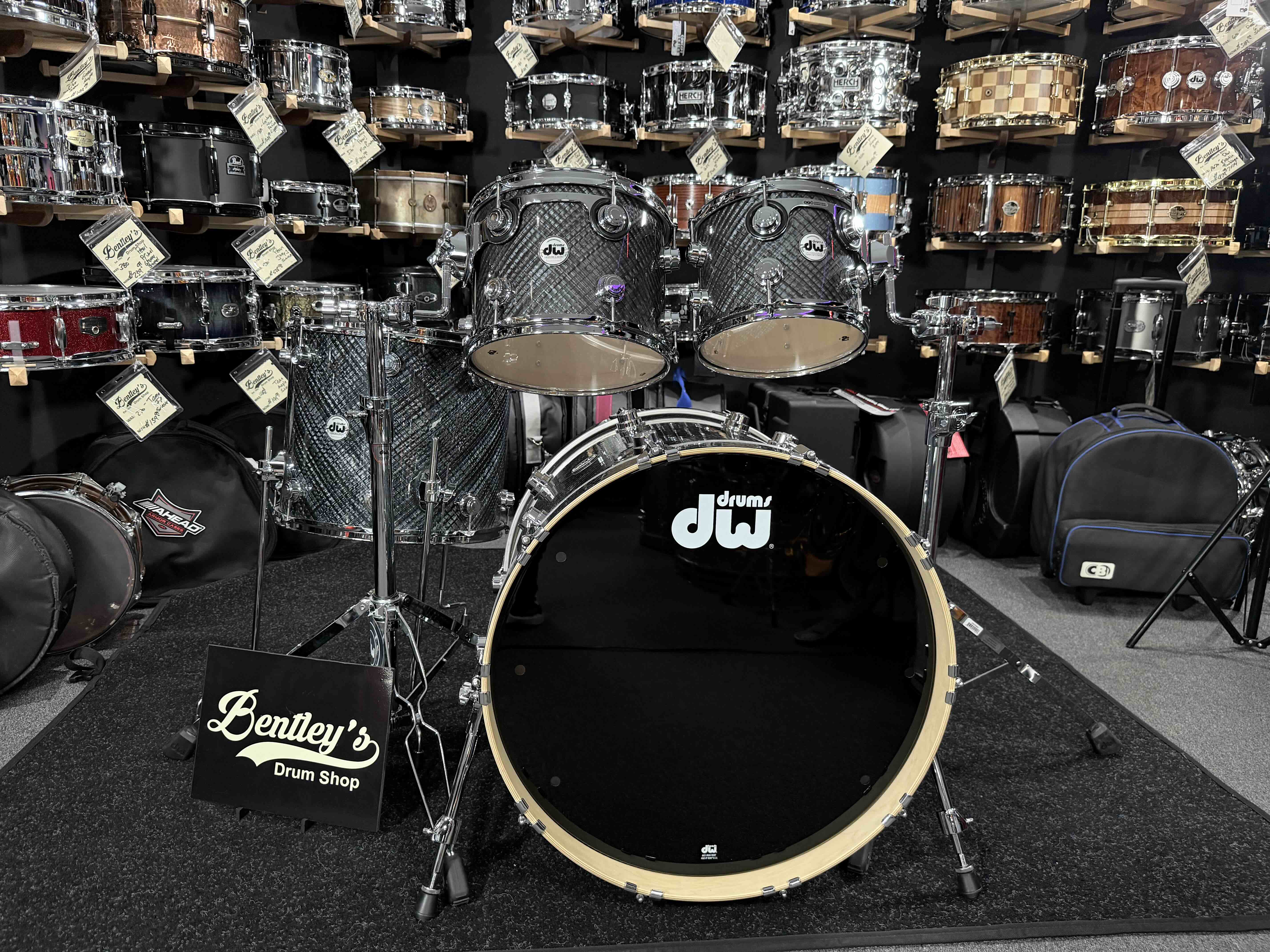 ~WOW!~ DW Collector's Series SSC Pure Maple 4-Piece 10/12/16/22 Drum Kit Set in Grey Crystal FinishPly with Chrome Hardware