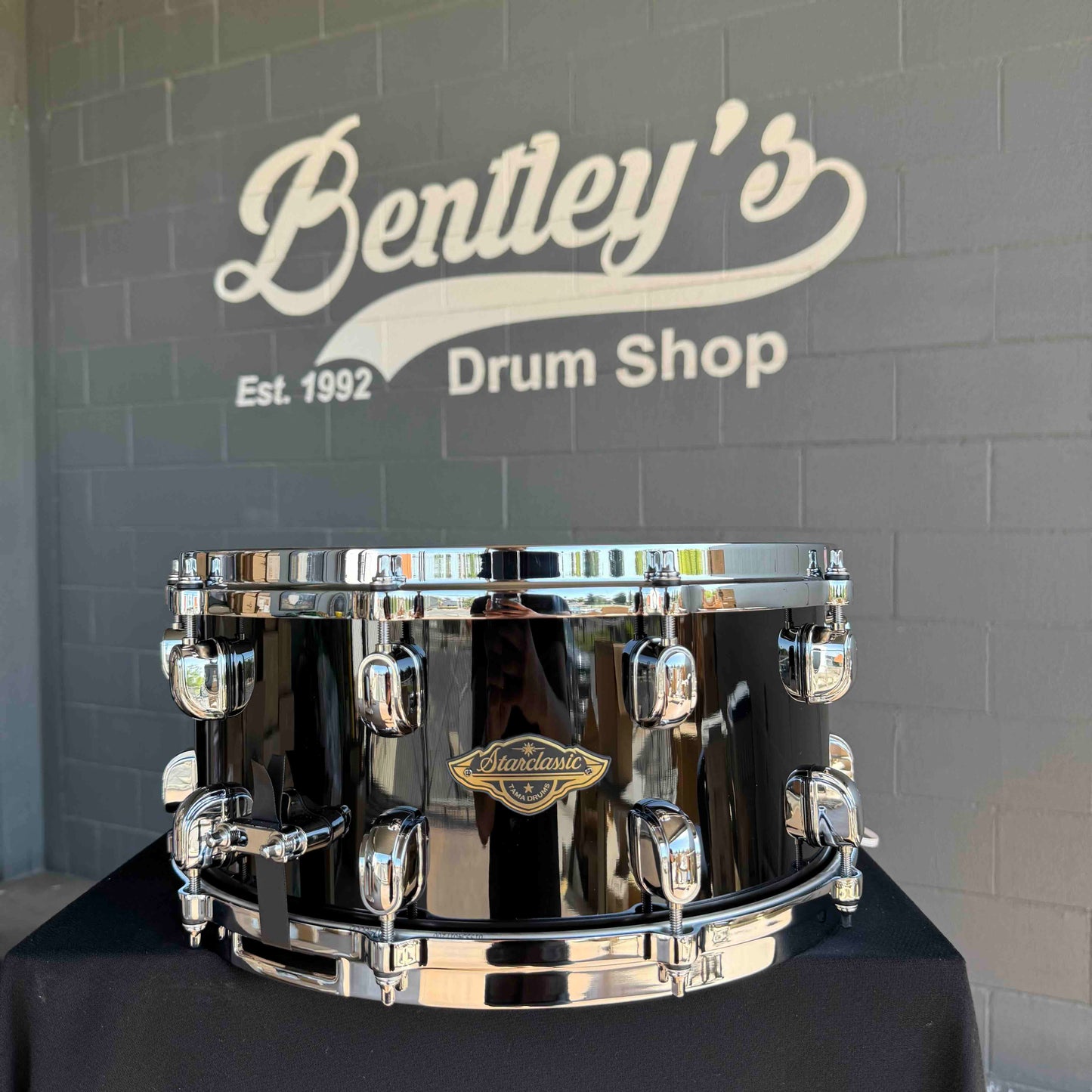 TAMA Starclassic Walnut/Birch 6.5x14 Snare Drum in Piano Black Gloss Lacquer