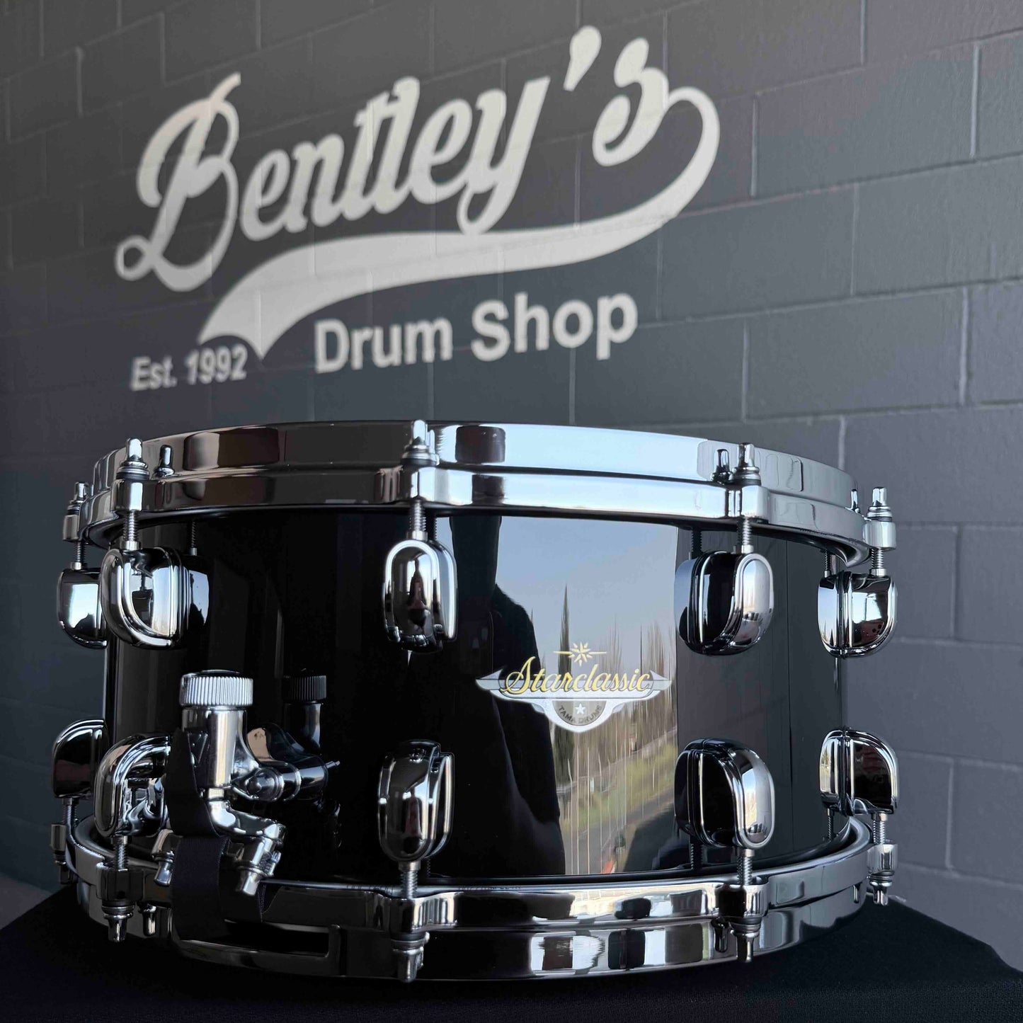 TAMA Starclassic Maple 6.5x14 Snare Drum in Piano Black Gloss Lacquer w/ Chrome Hardware