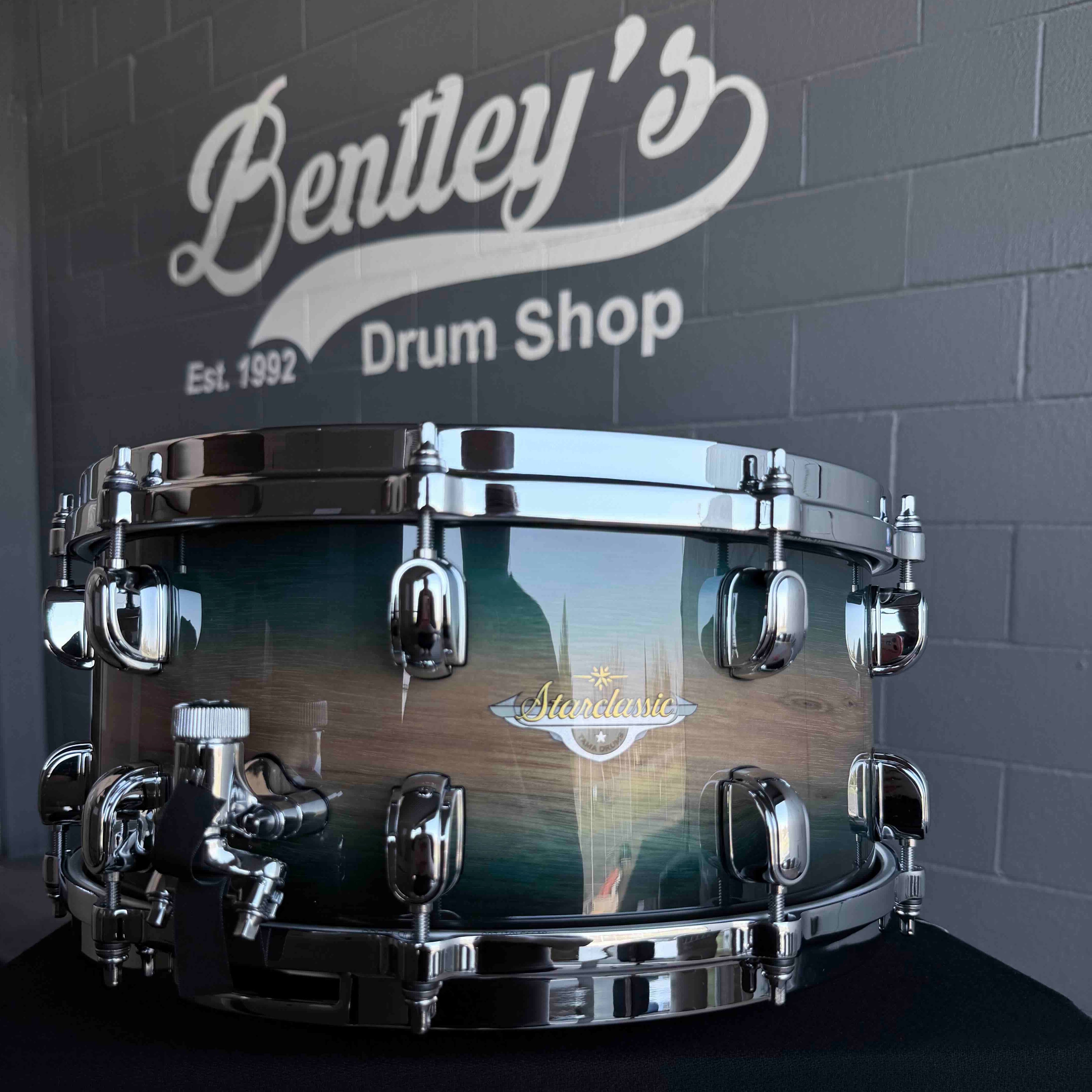 ~WOW!~ TAMA Starclassic Maple 6.5x14 Snare Drum in Emerald Pacific Walnut Burst w/ Chrome Hardware