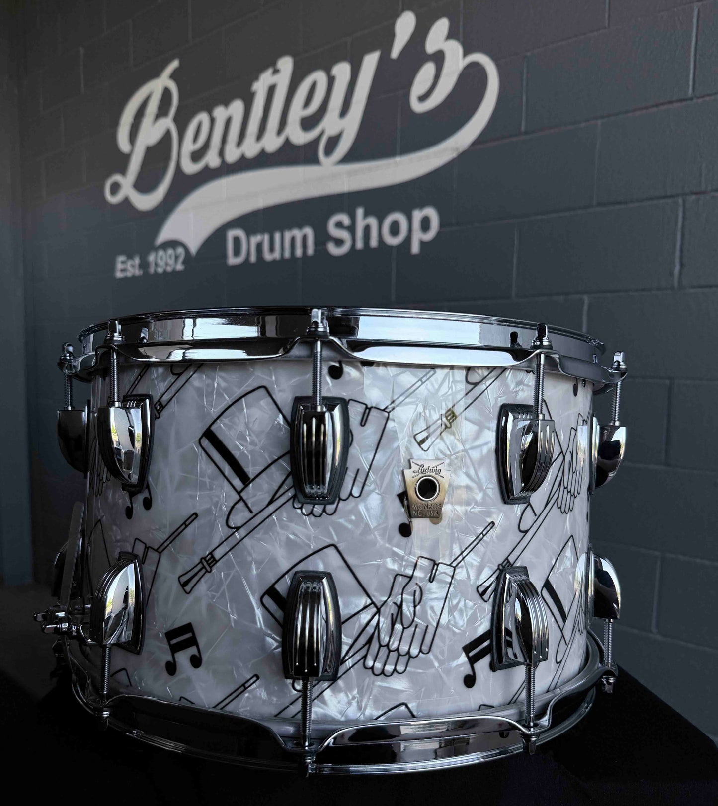 ~BENTLEY'S EXCLUSIVE!~ Ludwig Classic Maple 8x14 Snare Drum in Top Hat & Cane White Marine Pearl