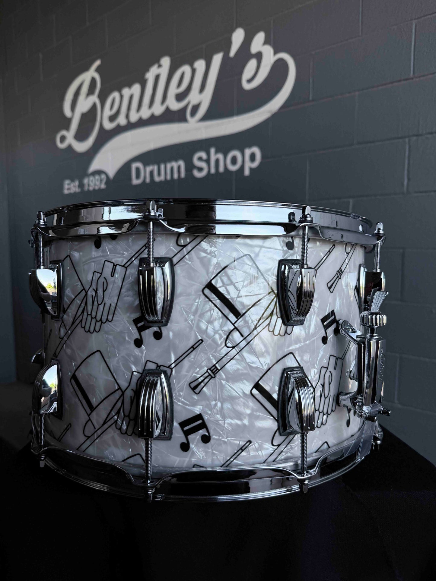 ~BENTLEY'S EXCLUSIVE!~ Ludwig Classic Maple 8x14 Snare Drum in Top Hat & Cane White Marine Pearl