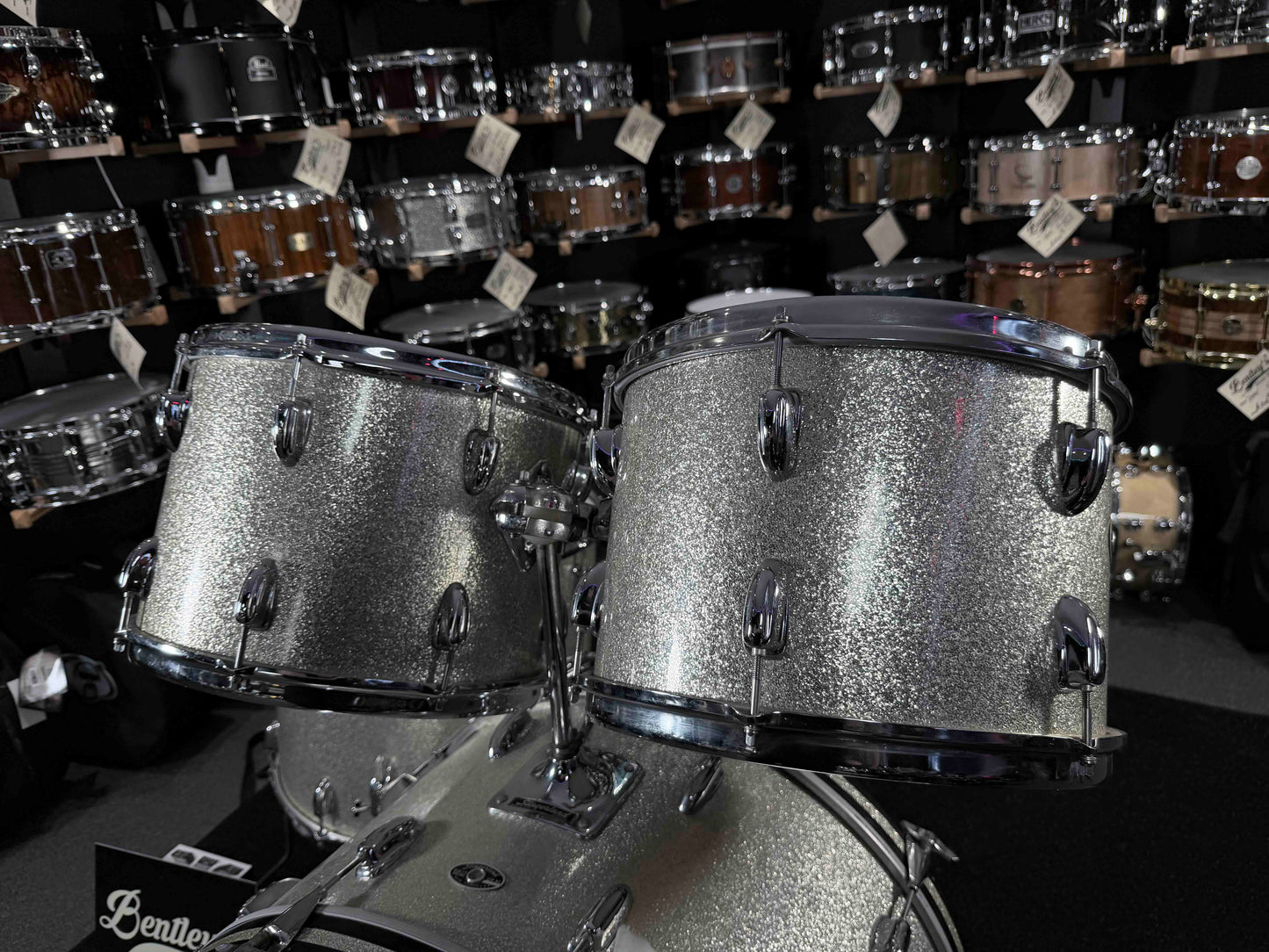 ~WOW!~ Vintage Mid-1970's Slingerland 3-ply Maple 4-Piece 13/14/18/24 Drum Kit Set in Silver Sparkle