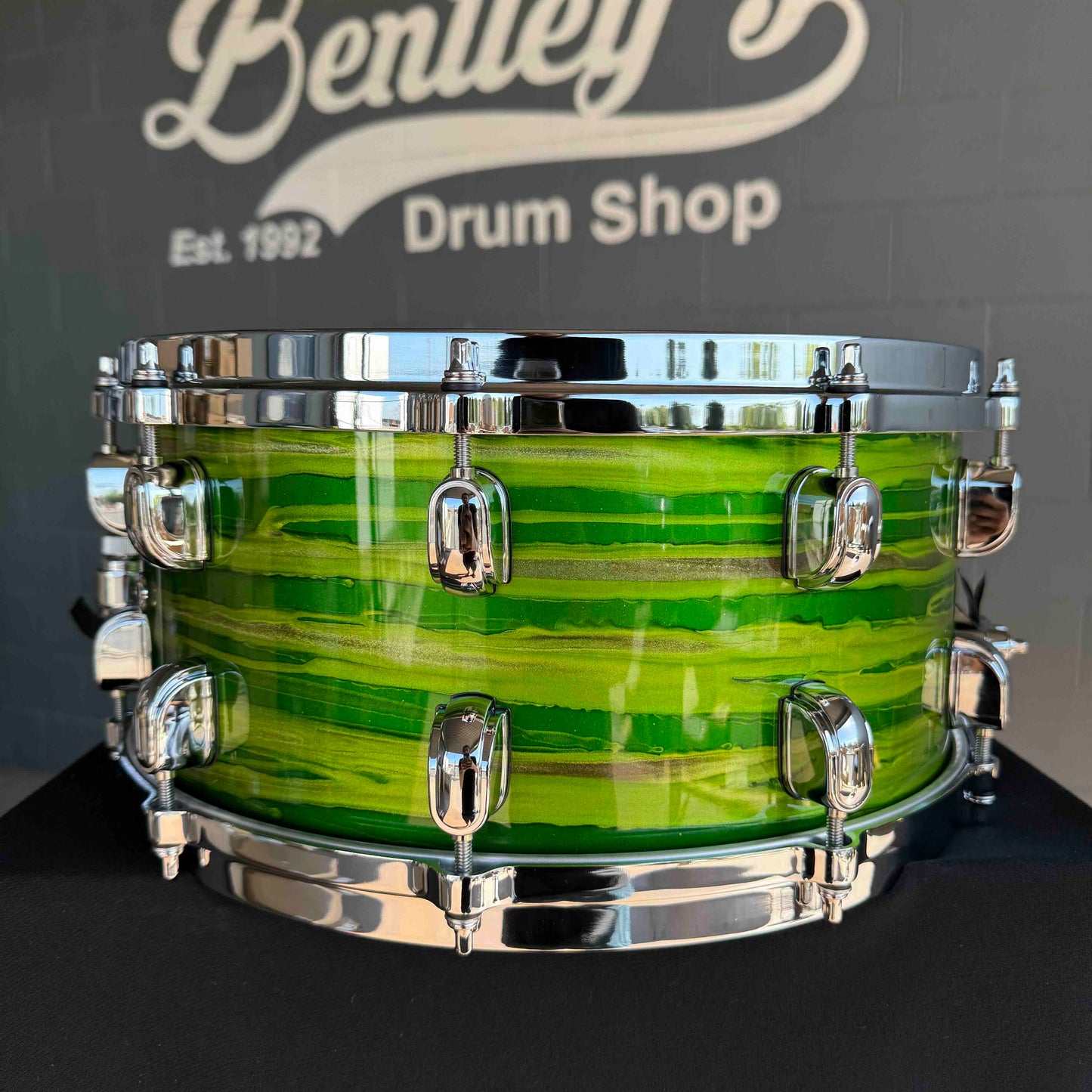 TAMA Starclassic Walnut/Birch 6.5x14 Snare Drum in Lacquer Shamrock Oyster