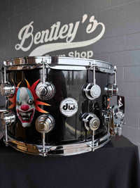 ~NEW~ DW Collector's Series 8x14 SSC Maple Snare Drum in Exotic Sick Clown over Solid Metallic Black Lacquer with Chrome Hardware