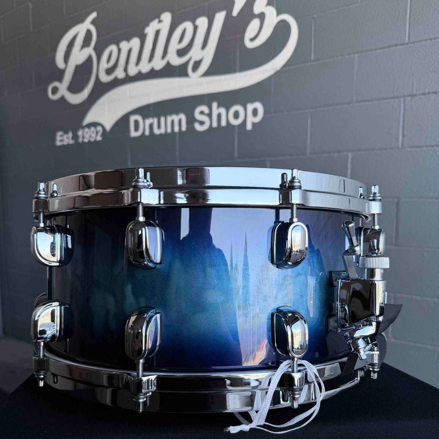 ~WOW!~ TAMA Starclassic Maple 6.5x14 Snare Drum in Molten Electric Blue Burst Lacquer w/ Chrome Hardware