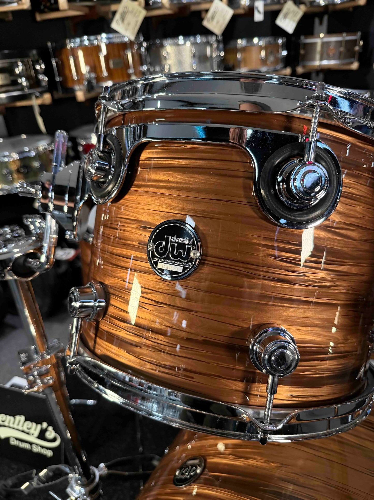 ~RARE~ DW Performance Series 5-Piece 10/12/16/22 Drum Kit Set in Bronze Oyster FinishPly w/ Matching 6.5x14 Snare Drum