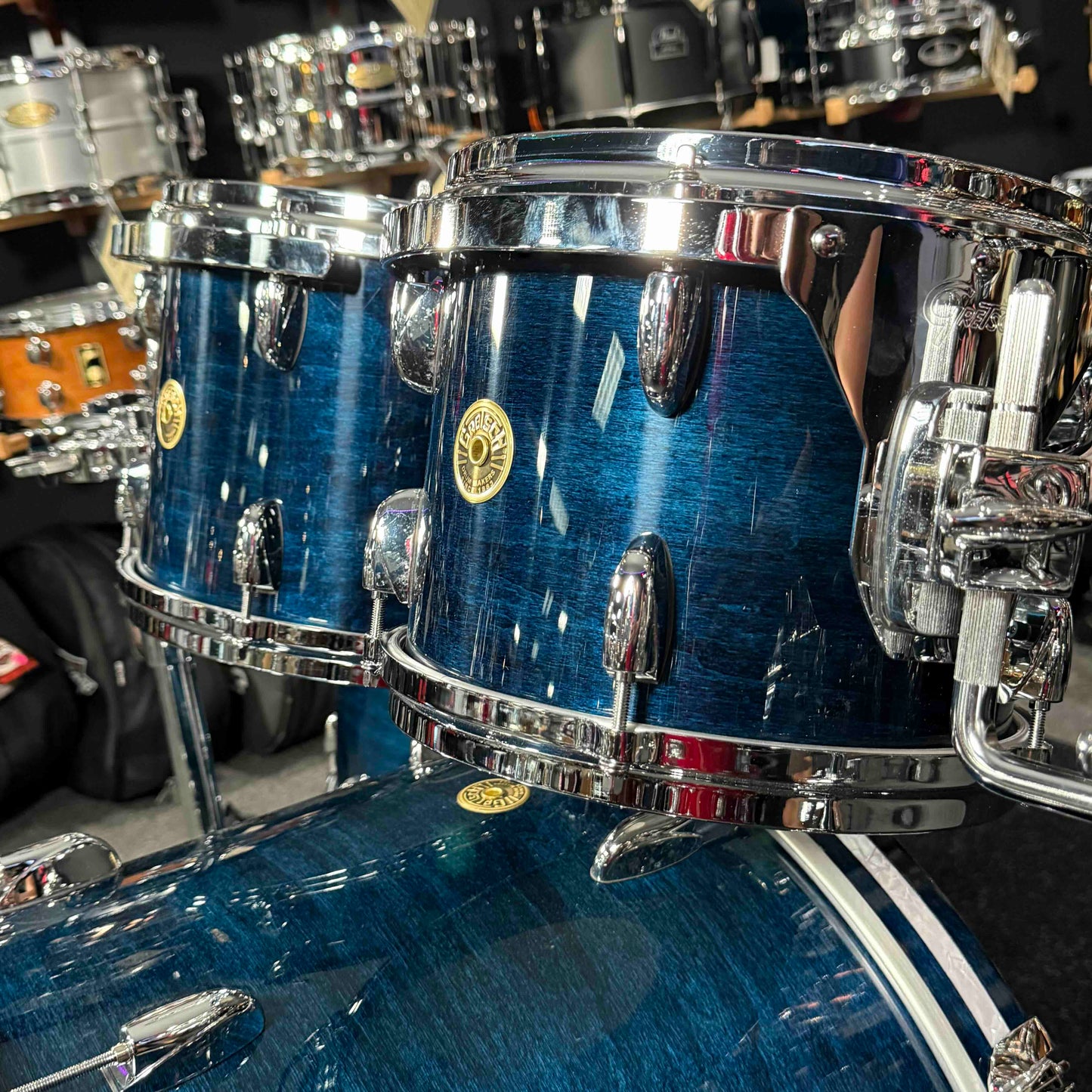 ~WOW!~ Gretsch USA Custom 4-Piece 10/12/16/22 Drum Kit Set in Azure Blue Gloss Lacquer with White Marine Pearl Bass Drum Hoops Inlays