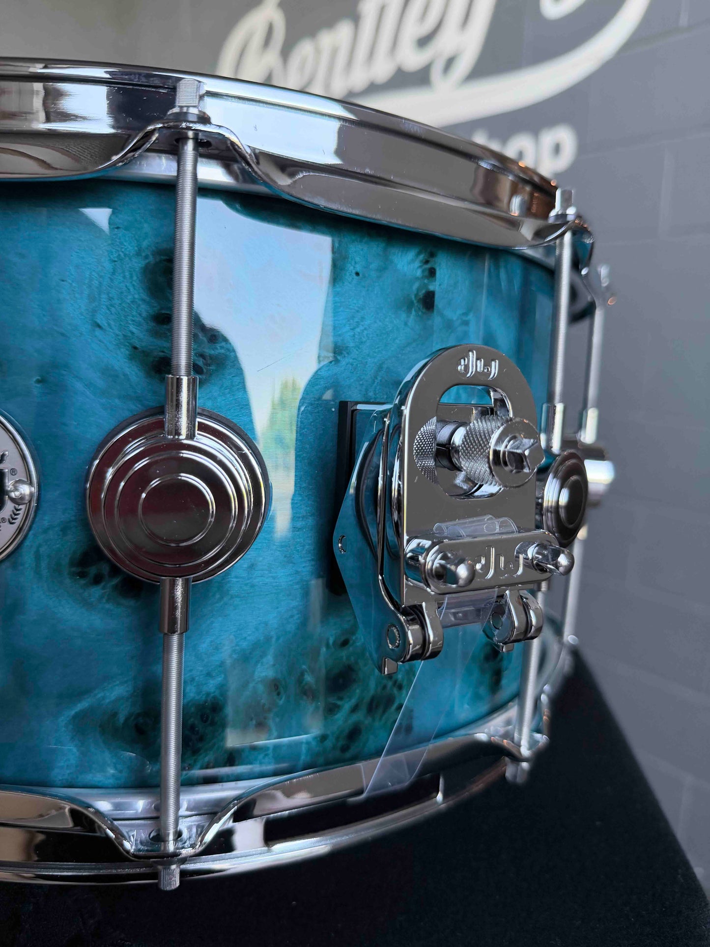 ~WOW!~ DW Collector's Series Maple/Mahogany 7x14 Snare Drum in Sapphire Gloss Lacquer over Exotic Mapa Burl with Chrome Hardware
