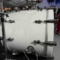 ~WOW!~ Sonor SQ2 Medium Beech 6-Piece 8/10/12/14/16/22 Drum Kit Set in Papyrus White Lacquer & Black Semi-Gloss Interior with Ruthenium Black Nickel Hardware