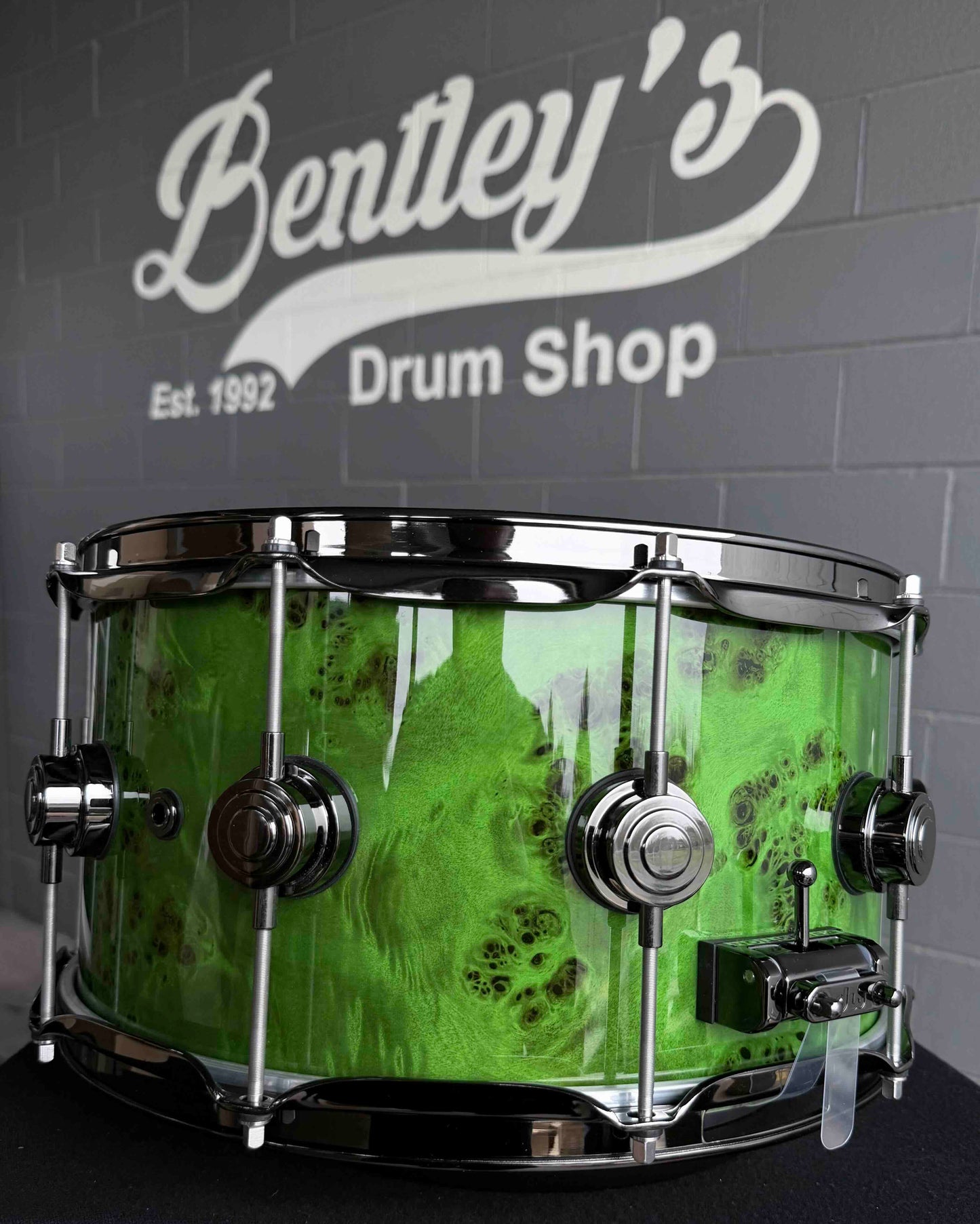 ~WOW!~ DW Collector's Series 333 Pure Maple 7x14 Snare Drum in Slime Green Gloss over Exotc Mapa Burl Veneer with Black Nickel Hardware