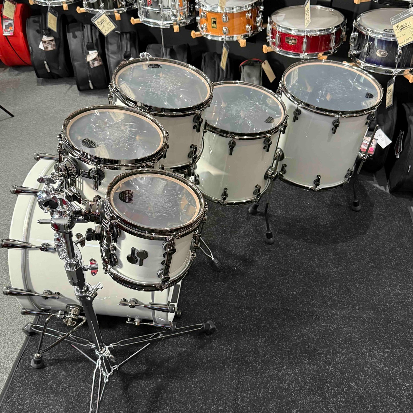 ~WOW!~ Sonor SQ2 Medium Beech 6-Piece 8/10/12/14/16/22 Drum Kit Set in Papyrus White Lacquer & Black Semi-Gloss Interior with Ruthenium Black Nickel Hardware