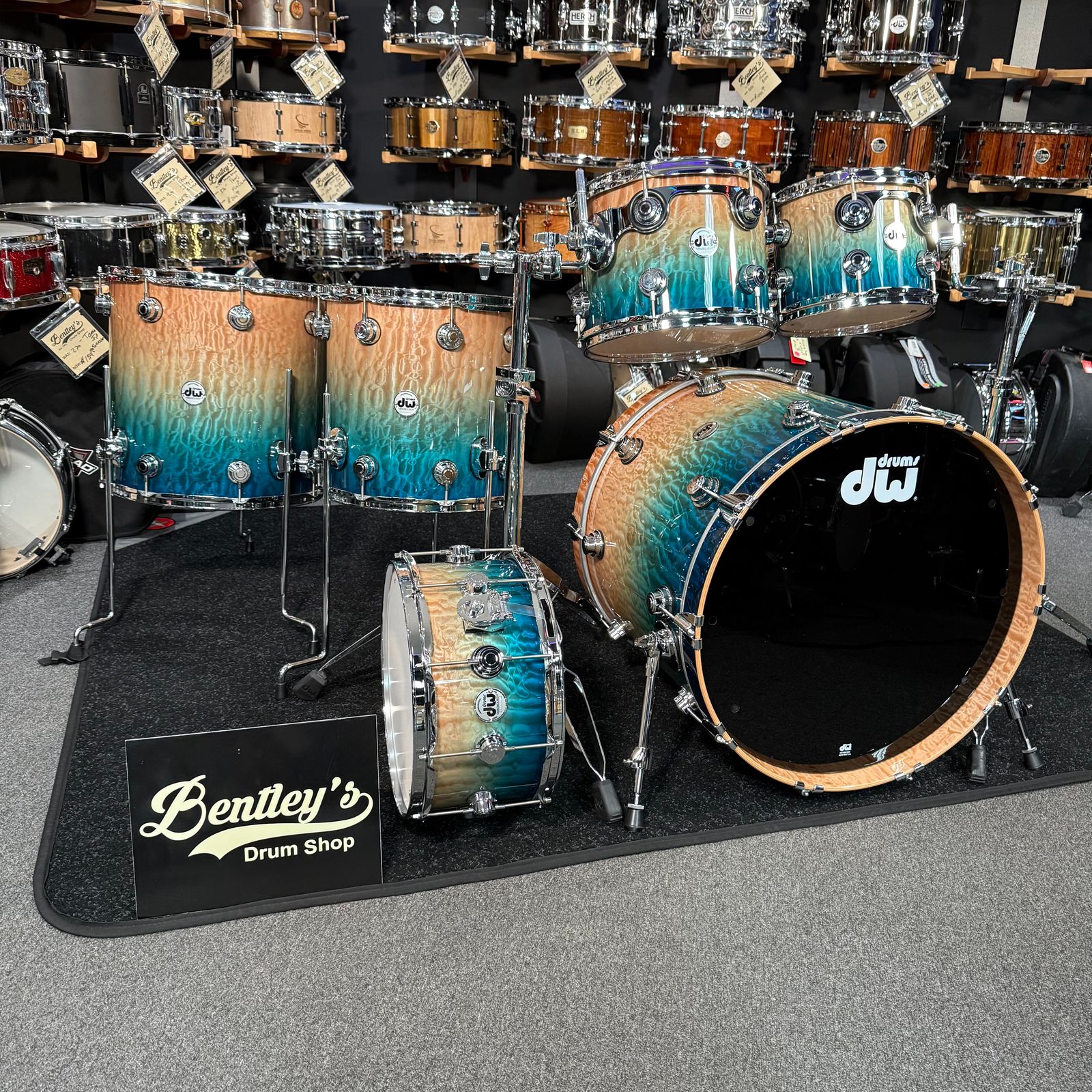 ~WOW!~ DW Collector's Series 333 Pure Maple 6-Piece 10/12/14/16/22 Drum Kit Set w/ Matching Snare Drum in Malibu Fade over Exotic Super Quilted Maple w/ Chrome Hardware