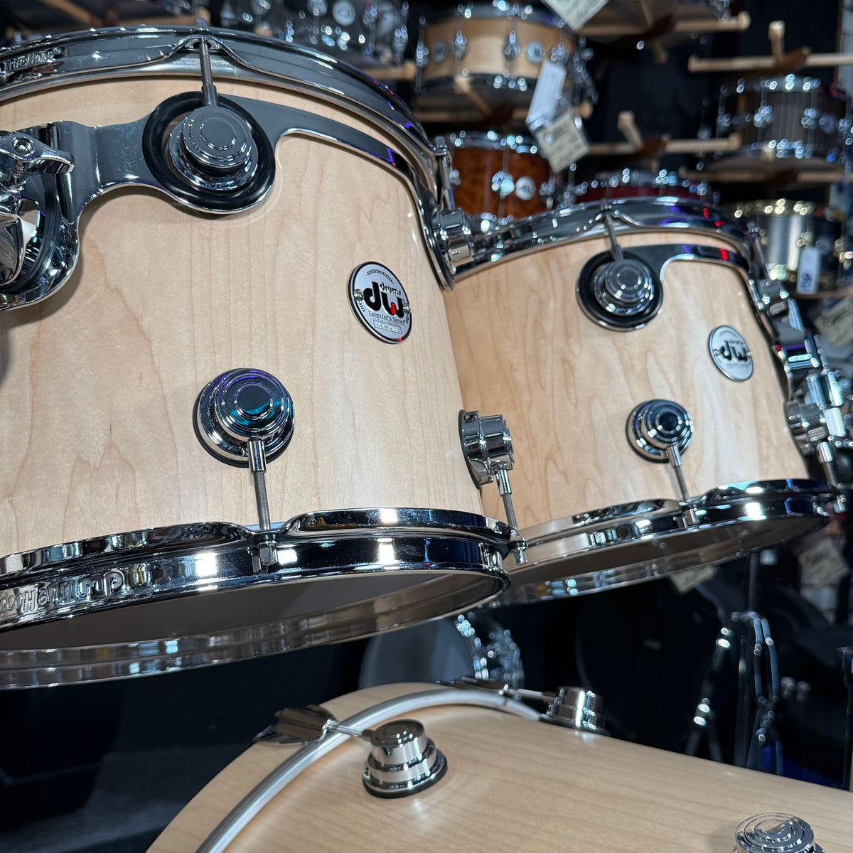 ~WOW!~ DW Collector's SonicPly Maple/Aluminum 7-Piece 10/12/13/14/15/16/22 Drum Kit Set in Natural Satin Oil over Figured Maple with Chrome Hardware (Rm4)