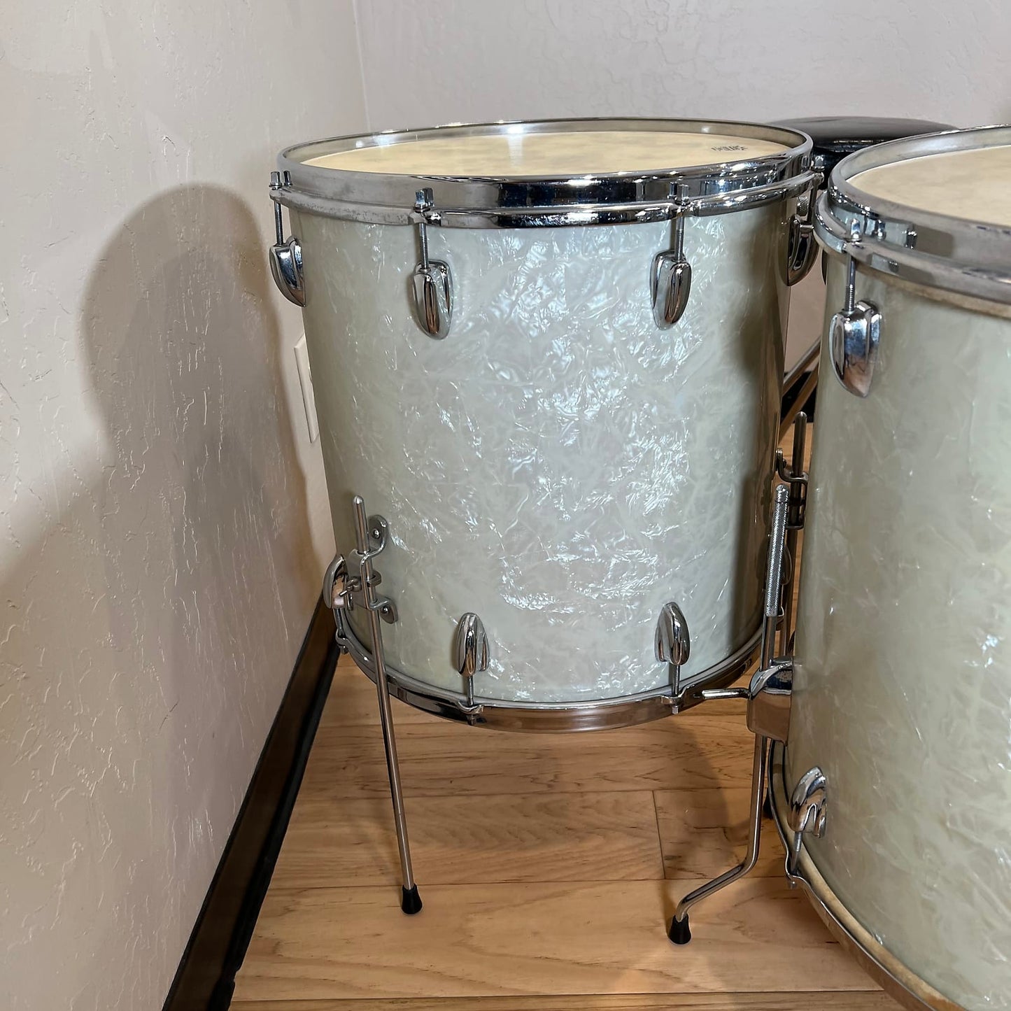 *RARE* Vintage 60's Slingerland Gene Krupa 13/16/20 Floor Tom/22" Drum Set Kit in White Marine Pearl (Complete w/ Hardware & Super Gene Krupa Solid 1-Ply Maple RadioKing Snare)