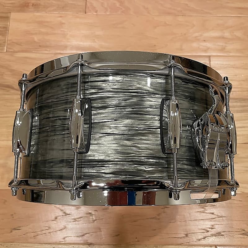 Gretsch Brooklyn Series 6.5x14" Snare Drum in Gray Oyster