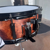 Caisse claire Pork Pie USA Custom 5,5 x 14 po 10 plis en bubinga pur avec matériel noir et satin matelassé