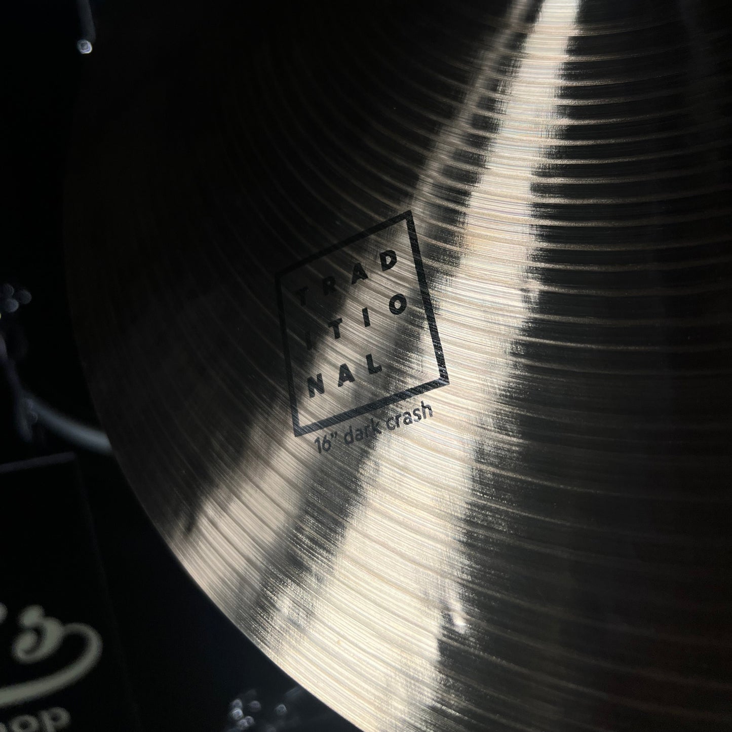 Istanbul Agop DC16 Traditional 16" Dark Crash