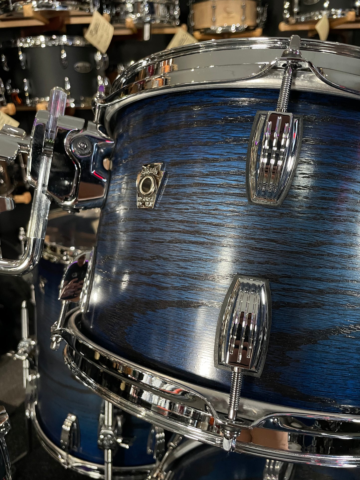 Ludwig Classic Oak Studio 4-Piece 10/12/16/22 Drum Kit Set in Blue Burst Satin Stain