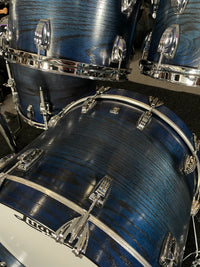 Ludwig Classic Oak Studio 4-Piece 10/12/16/22 Drum Kit Set in Blue Burst Satin Stain