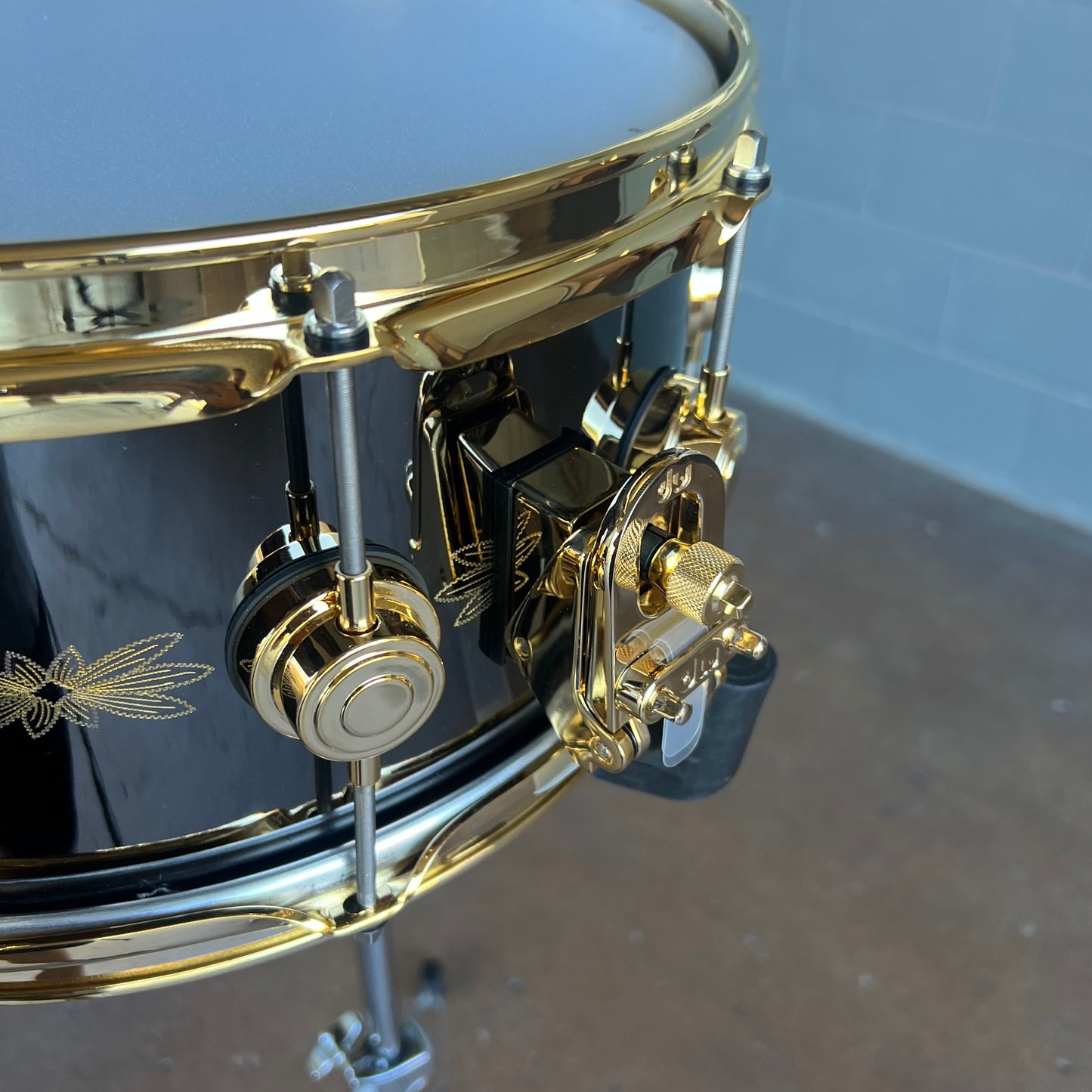 RARE DW Collector's Series 6.5x14" Engraved Floral Black Nickel Over Brass Snare Drum w/Gold Hardware