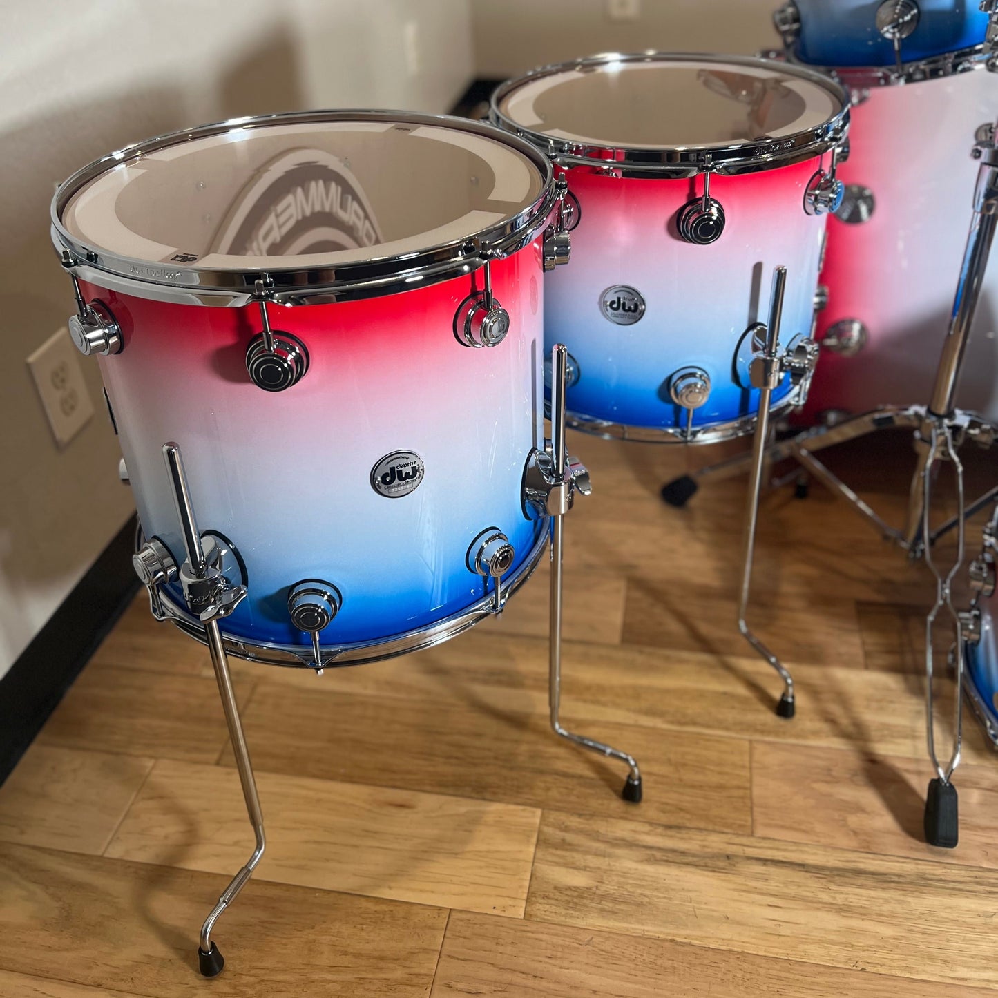 DW Collector's Series 333 Pure Maple 8/10/12/14/16/22" Drum Set Kit w/14" Matching Snare Drum in Red, White & Blue Lacquer Specialty