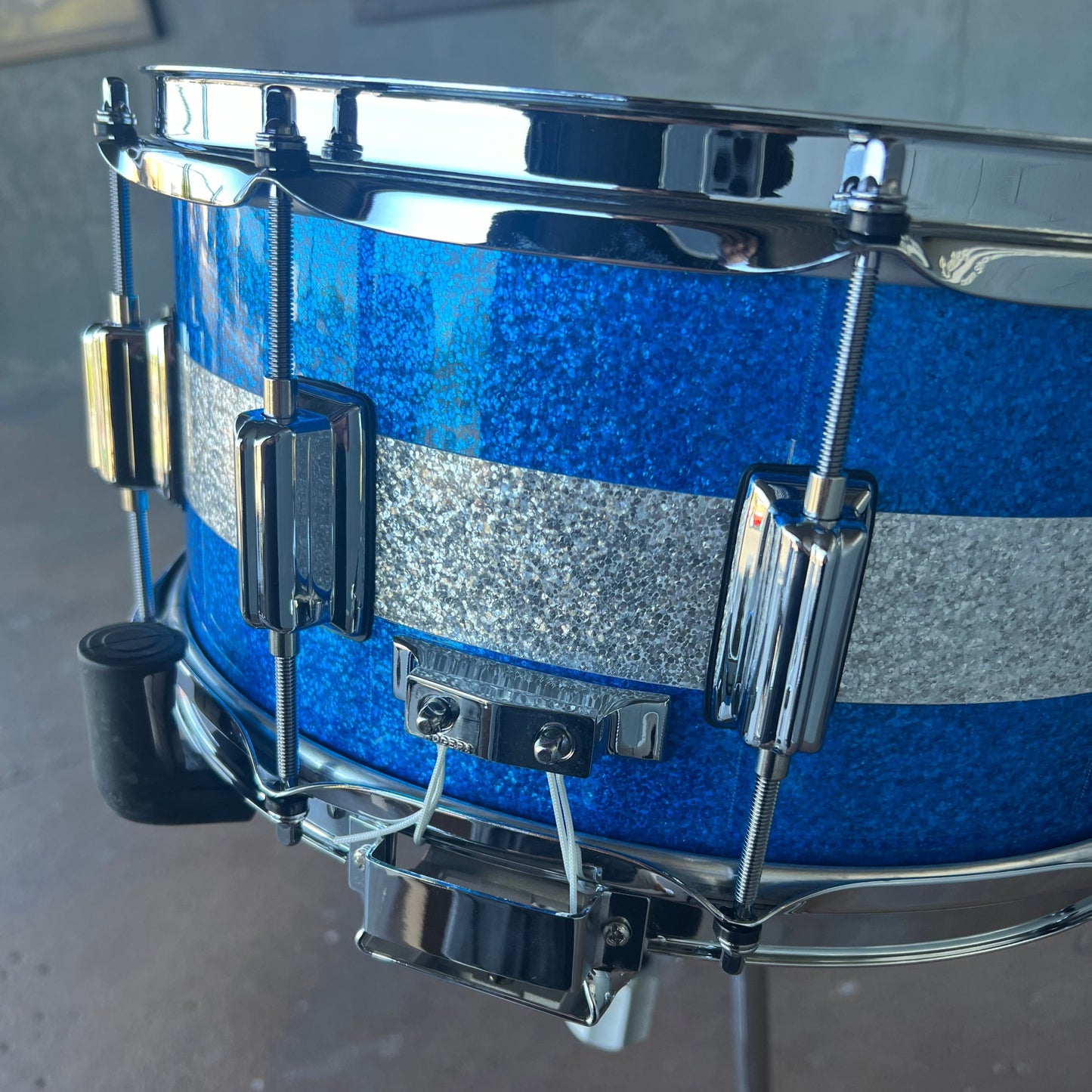 Rogers Dyna-Sonic Beavertail 6.5x14" Snare Drum in Blue Sparkle w/ Silver Sparkle Stripe