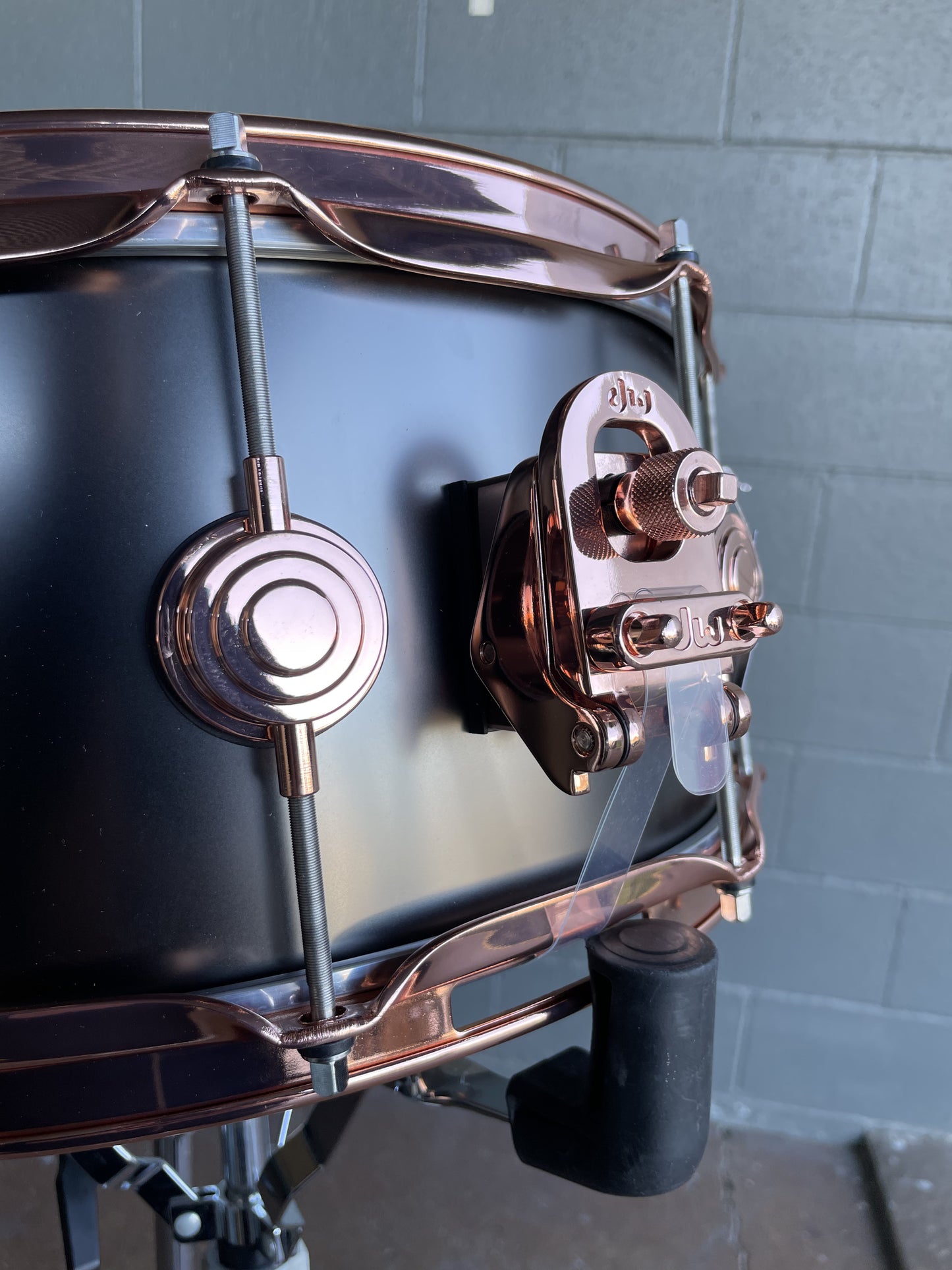 *NEW* DW DRVD6514SVPBK Collector's Series 6.5x14 Satin Black over Brass 10-Lug Snare Drum w/ Exclusive Copper Hardware