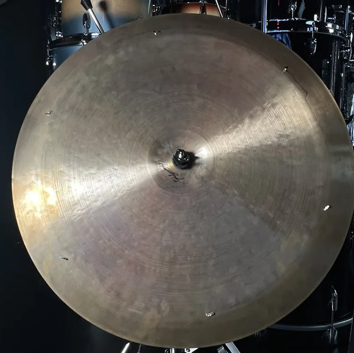 Borba Cymbals 24" China Ride w/Rivets (2235g.)