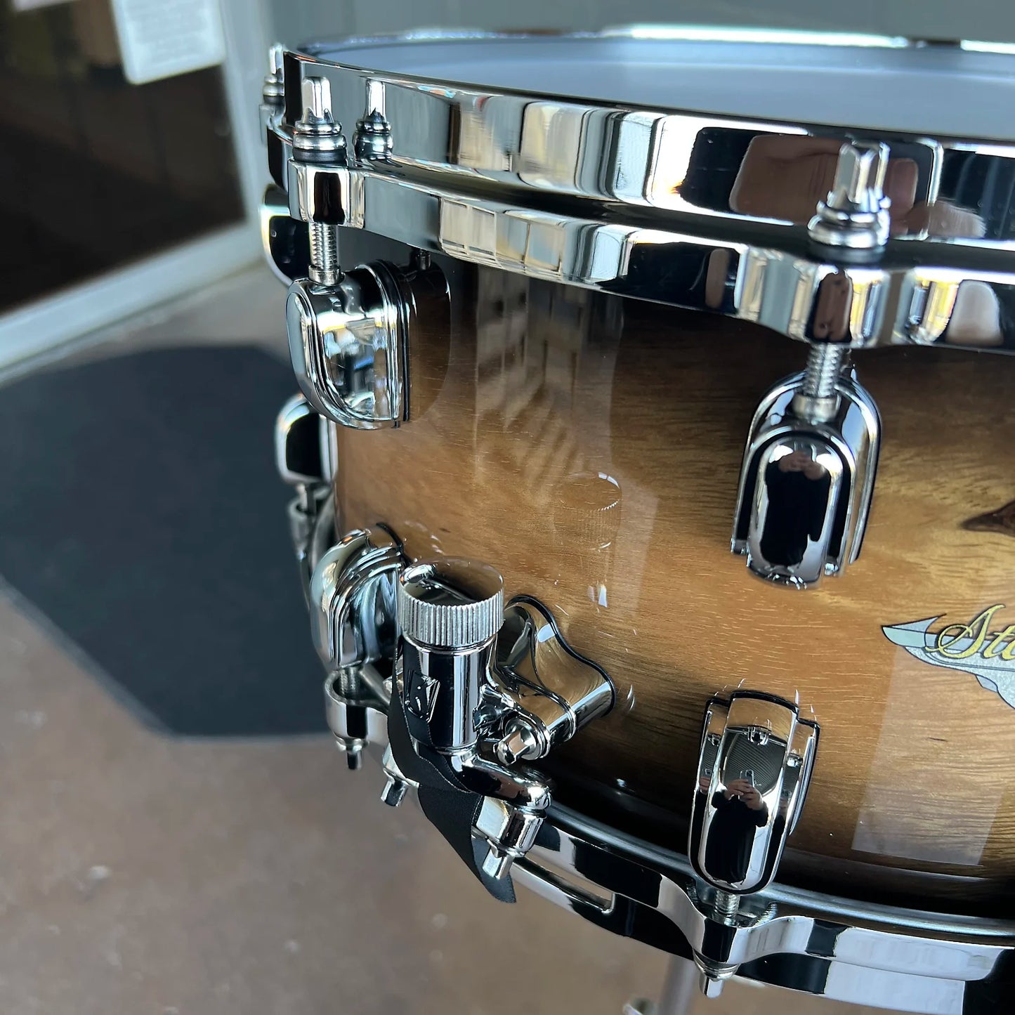 Tama MES1465LNWB Starclassic Maple 6.5x14" Snare Drum in Natural Pacific Walnut Burst Lacquer w/ Chrome Hardware