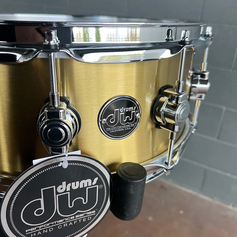 DW DRPM5514SSBP Performance Series 5.5x14" 1mm Polished Brass Snare Drum