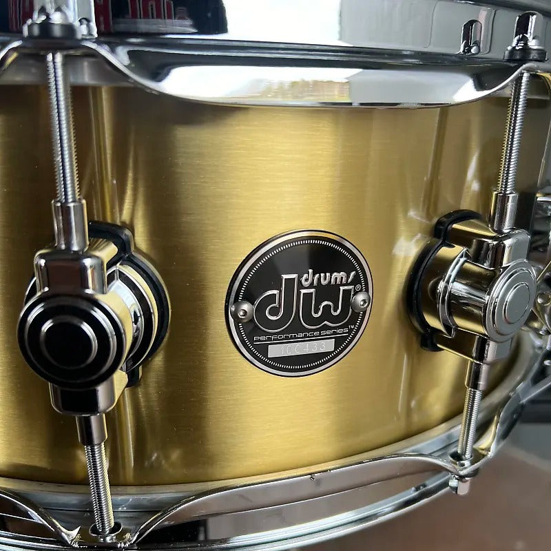 DW DRPM5514SSBP Performance Series 5.5x14" 1mm Polished Brass Snare Drum