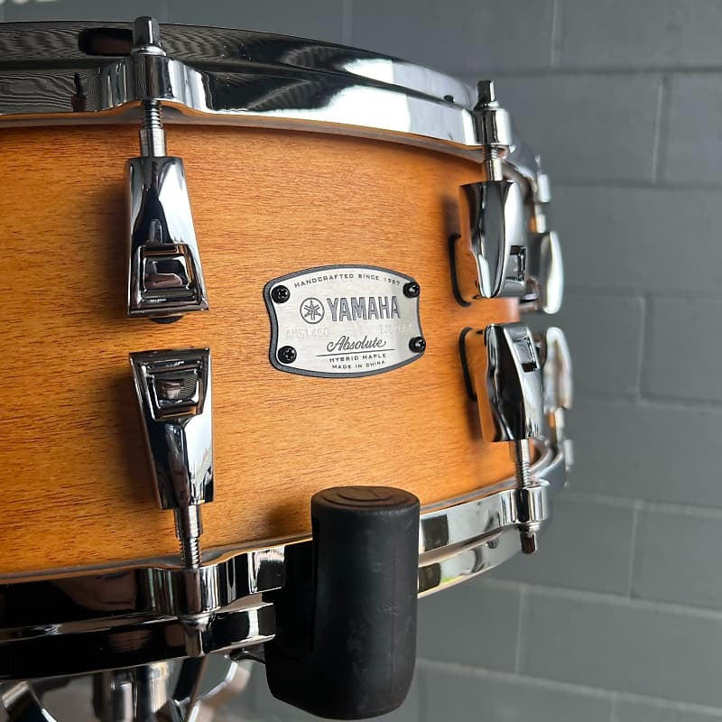 Caisse claire Yamaha AMS-1460VN Absolute Hybrid Maple 6x14" en Vintage Natural *EN STOCK*