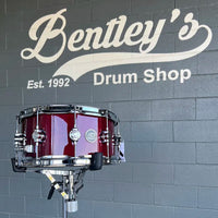 Caisse claire DW Performance Series 6,5x14" en teinte cerisier