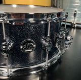 *LIMITED EDITION* DW Performance Series 6.5x14" Cherry Shell Snare Drum in Black Sparkle