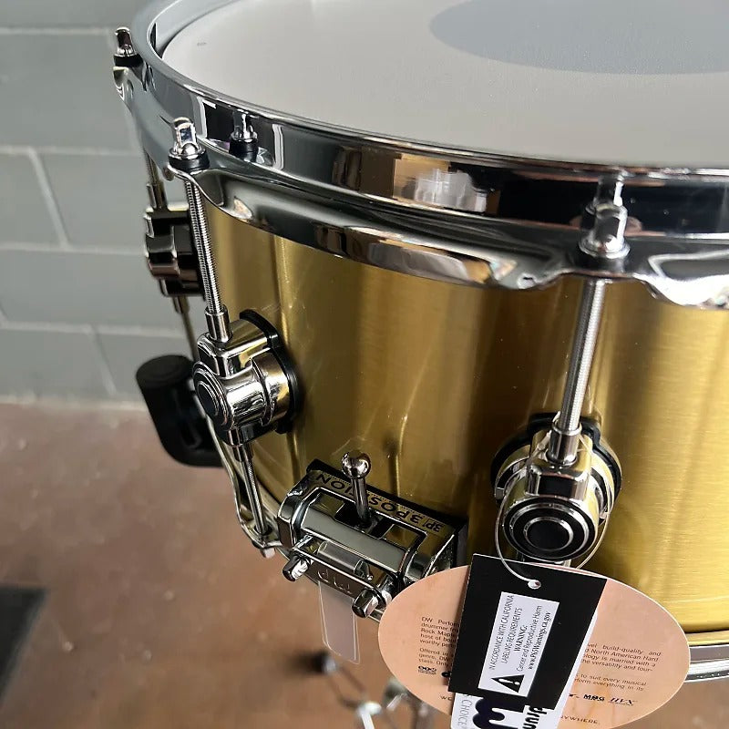 DW DRPM6514SSBP Performance Series 6.5x14" 1mm Polished Brass Snare Drum