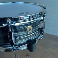 Ludwig Classic Maple 5x14" Ringo Snare Drum in Vintage Black Oyster 1Q