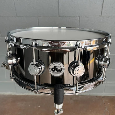 DW DRVB5514SVCB Collector's Series 5.5x14" Black Nickel Over Brass Snare Drum