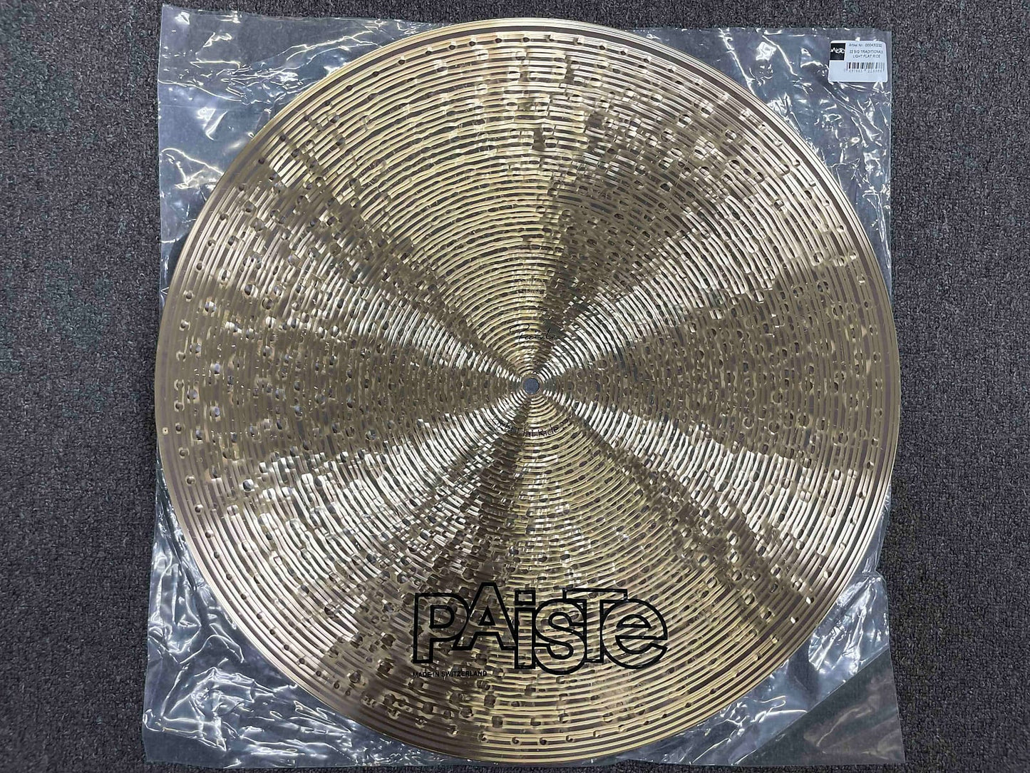 Cymbale Ride Paiste Signature Traditionals Light Flat Top 22" *EN STOCK*