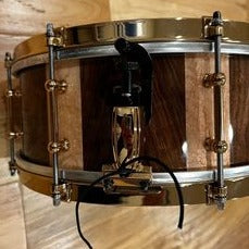 Caisse claire Doc Sweeney 14x5,5 Stave Claro Walnut &amp; Birdseye Maple avec matériel Aztec Gold Tout neuf