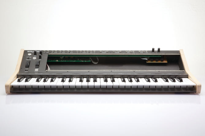 Boîtier de synthétiseur modulaire NiftyKEYZ avec clavier intégré