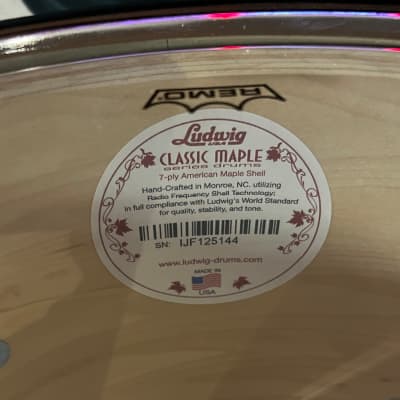 Ludwig Classic Maple FAB 13/16/22\ ڈرمLudwig Classic Maple FAB 13/16/22\ ڈرم  