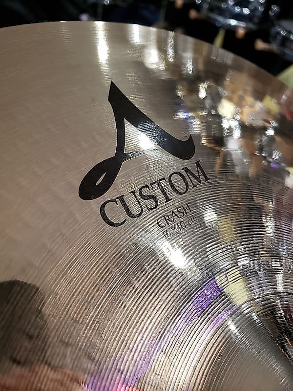 Cymbale crash Zildjian A20514 16" A Custom avec lien vidéo