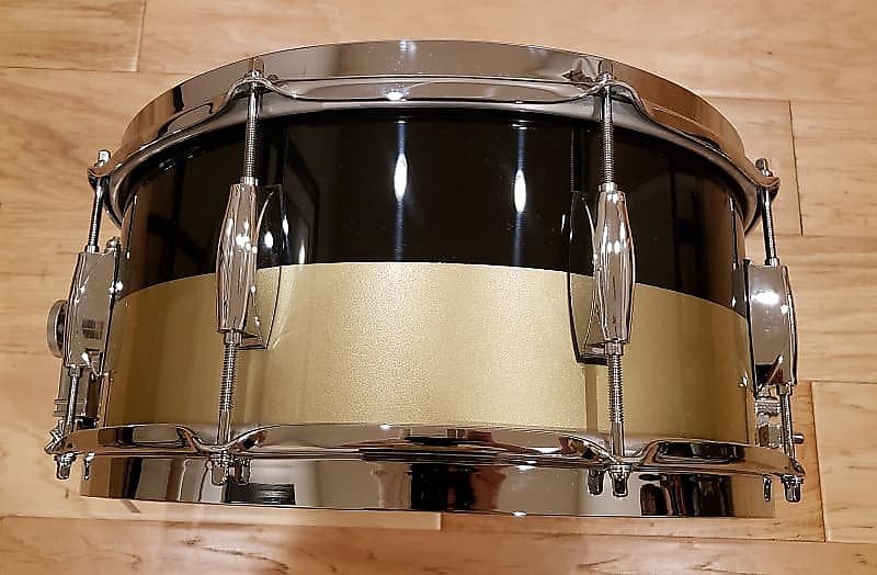 Caisse claire Gretsch Broadkaster 6,5 x 14 pouces en piano noir et brume dorée bicolore